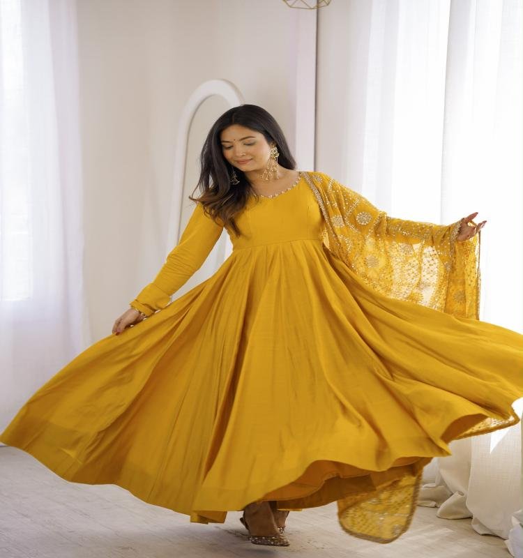 Sunehri Noor Mustard Yellow Anarkali Suit Set 
